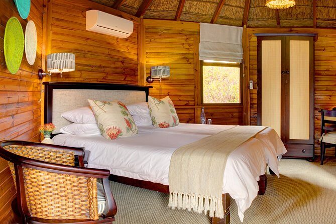 2 Day Safari Experience from Cape Town - Overnight at the Garden Route Game Lodge: Comfort That Actually Matters