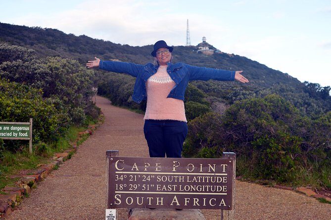 Best of Cape Town Full-Day Private Tour with Table Mountain - Hout Bay and the Atlantic Seaboard: Clifton to Camps Bay