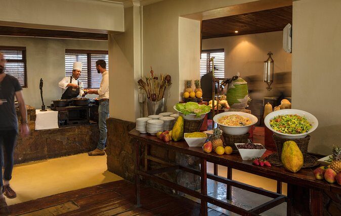 Big Five Game Reserve Wildlife Safari from Cape Town - Why Aquila Is a Smart Big Five Day Trip