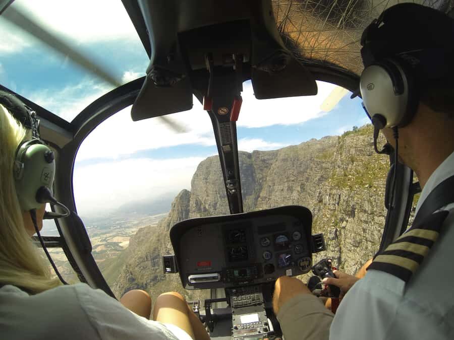 Cape Town: 2 Oceans Helicopter Flight with Boat Tour Ticket - The helicopter flight: Table Mountain from every useful angle