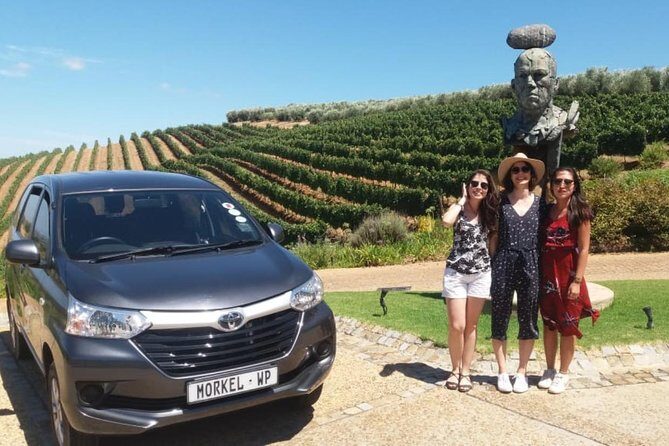 Cape Town Airport Private Transfer - How the name-board meet & greet works at Cape Town International