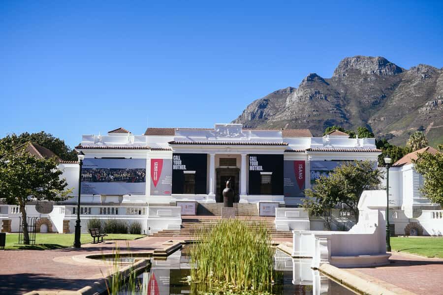 Cape Town: Art, Culture & History Walking Tour - Truth Coffee Roasting: a smart reset before you head out