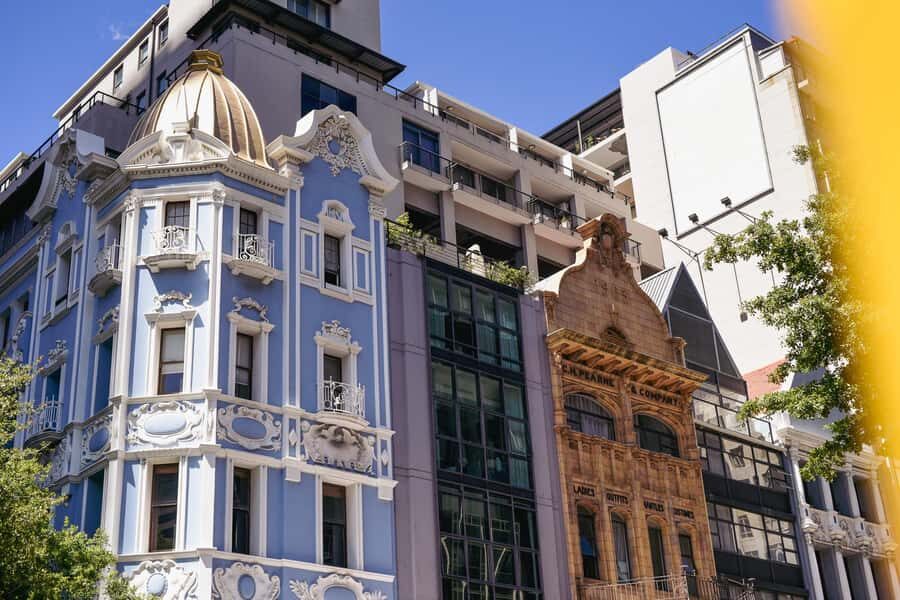 Cape Town: Art, Culture & History Walking Tour - Parliament area: views plus a Nelson Mandela exhibition chance