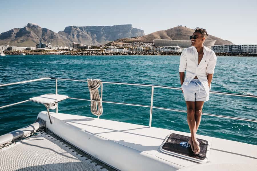 Cape Town: Coastal Cruise & 2-Course Lunch Combo - What to Bring (and what to avoid) for comfortable sailing