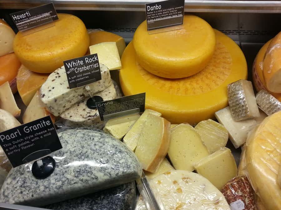 Cape Town: Full-Day Winelands Tour with Wine Tastings & Food - Cheese and chocolate pairings: the moment wine clicks