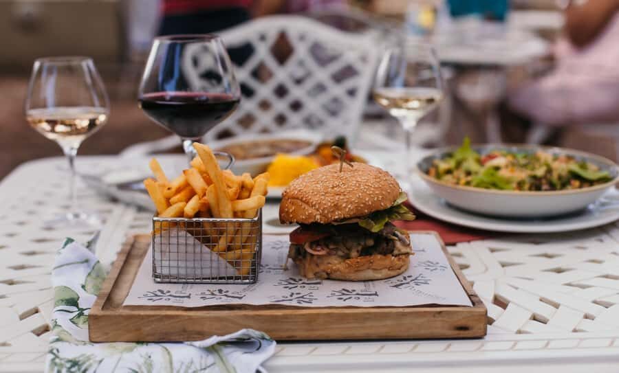 Cape Town: Full-Day Winelands Tour with Wine Tastings & Food - Price and value at $121: what you’re really paying for