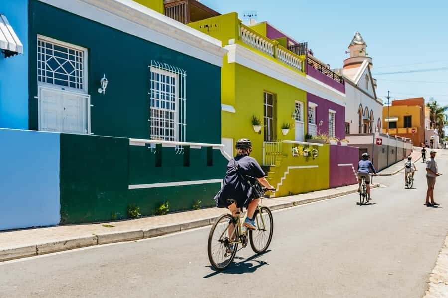 Cape Town: Guided Bike Tour - The first stretch: waterfront energy to inner-city rhythm