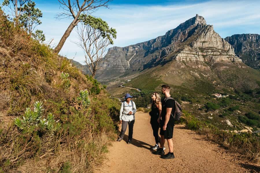 Cape Town: Guided Lion's Head Hike at Sunrise or Sunset - Coffee, snacks, and homemade treats at the top