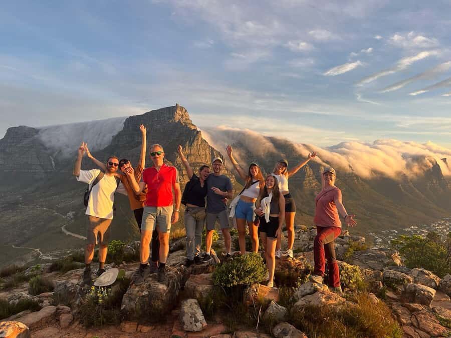 Cape Town: Lion's Head Sunrise or Sunset Guided Hike - Gear and clothing that actually matter for Lion’s Head