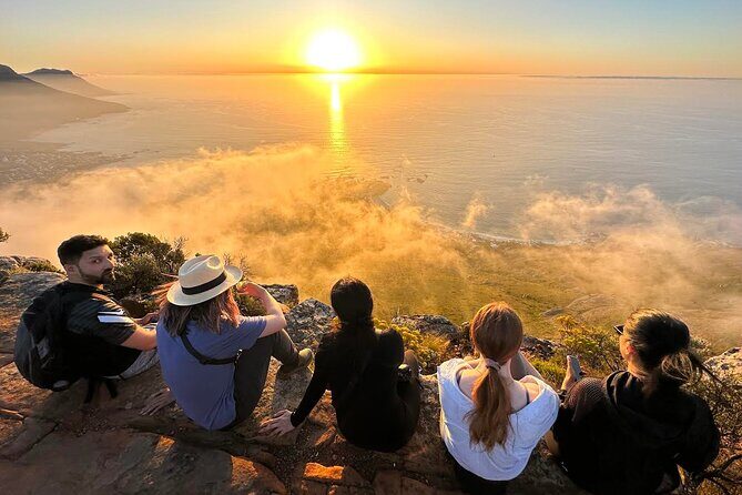 Cape Town: Lion's Head Sunrise/Sunset Hike - Sunrise vs sunset: flashlights, timing, and the light you’re chasing