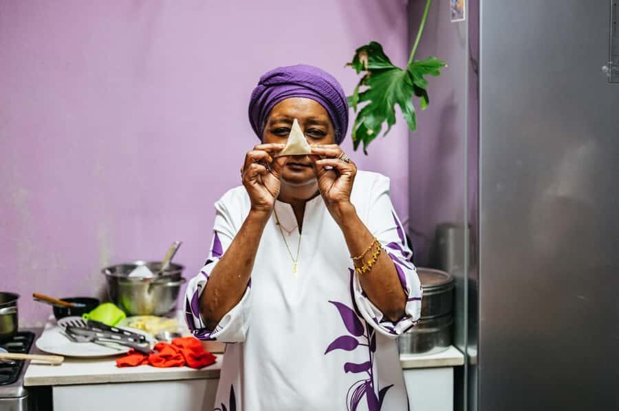 Cape Town: Malay Cooking Class and Lunch in Bo-Kaap - Cape Malay Cooking in a Real Home: Meet Faldela and the Teaching Style