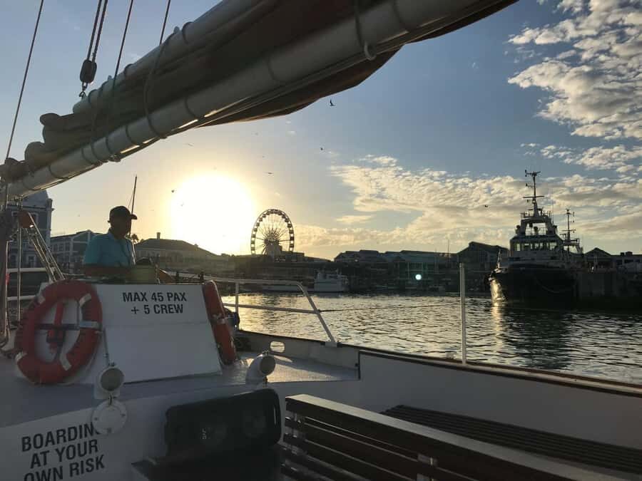 Cape Town: Sunset Cruise from V&A Waterfront with Bubbly - Price and value: is $38 per person a smart buy?