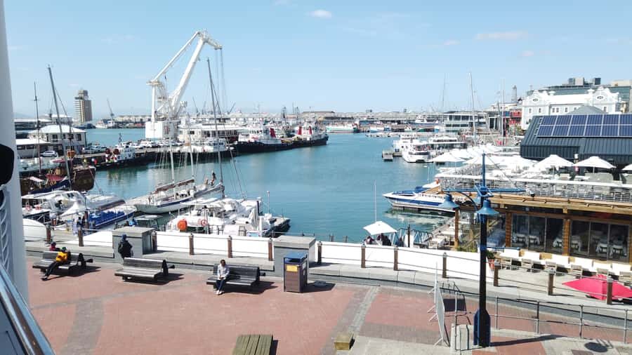 Cape Town: Table Mountain and Robben Island Tour - Table Mountain First: Cable Car Reality and View Highlights