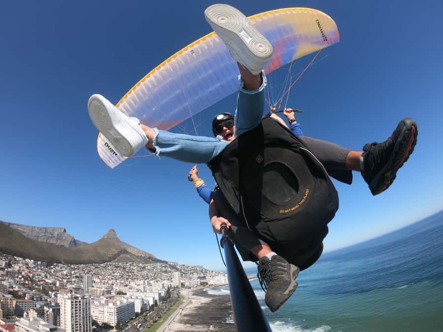 Cape Town: Tandem Paragliding Flight with the Experts - Learning paragliding basics during a tandem flight