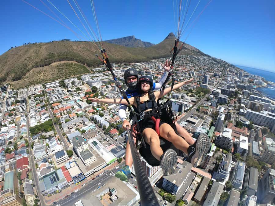 Cape Town: Tandem Paragliding with views of Table Mountain - Meeting Witness on Signal Hill: How the Start Gets You Sorted Quickly