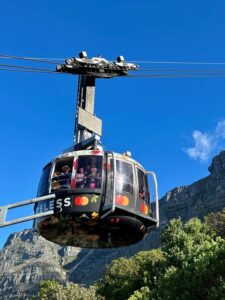Cape Town Tour: Table Mountain, Penguins & Cape Point+Pickup - Hotel pickup in Cape Town: easy start, fewer headaches