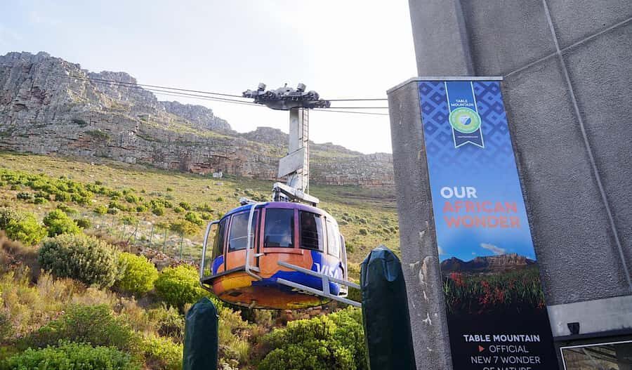 Cape Town Tour: Table Mountain, Penguins & Cape Point+Pickup - Bo-Kaap orientation: color, corners, and quick context