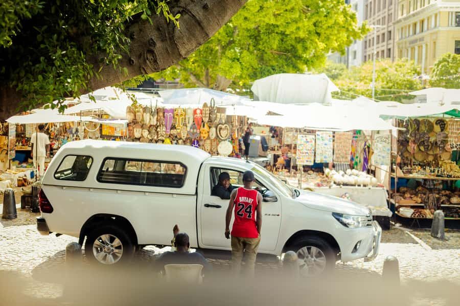 Cape Town Walking Tour: Bo-Kaap & City Highlights - Long Street to Bo-Kaap: pastel houses and the right kind of photo time