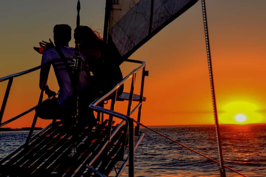 Cape Town Waterfront and Bay: Sailing Trip - Key things I’d prioritize on this sailing hour