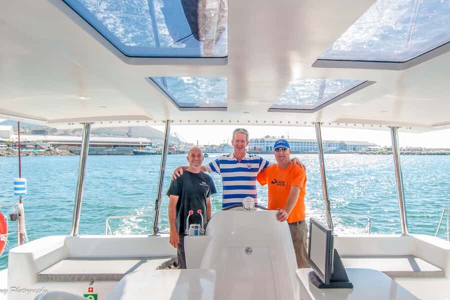 Cape Town Waterfront and Bay: Sailing Trip - From the V&A Waterfront to Table Bay in just 1 hour