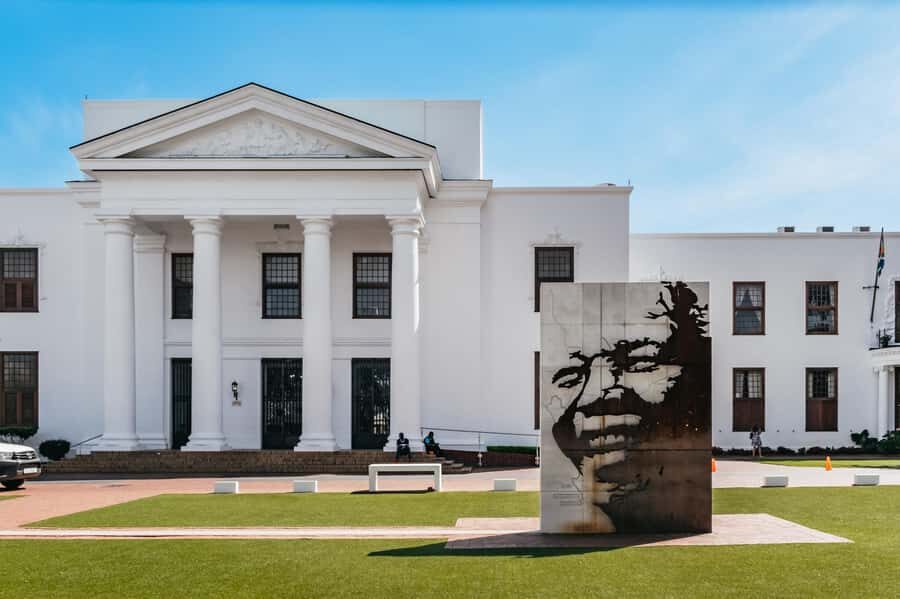 From Cape Town: 3 Regions Wine Tour with 3 Estates, 15 Wines - How the 15-Wine Schedule Feels in Real Life