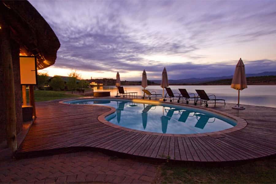 From Cape Town: South African Wildlife and Safari 2-Day Tour - Buffelsdrift Private Game Reserve: the 2-hour bush drive for smaller wildlife