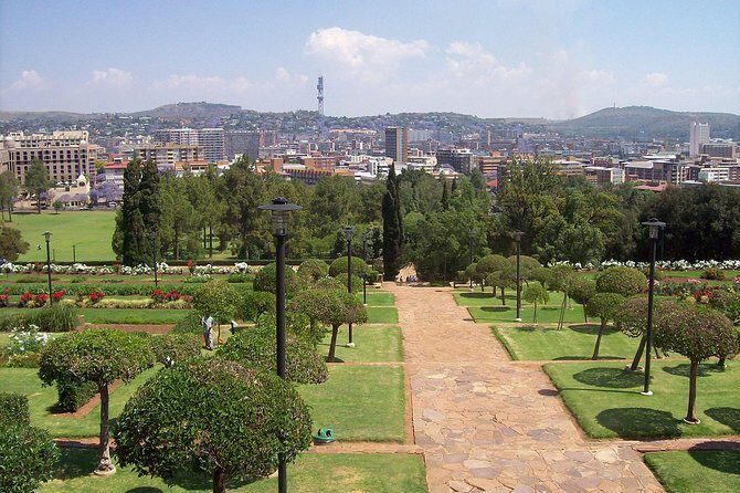 Half Day Pretoria City Tour from Johannesburg or Pretoria - Stop 1: Pretoria basics and Church Square architecture