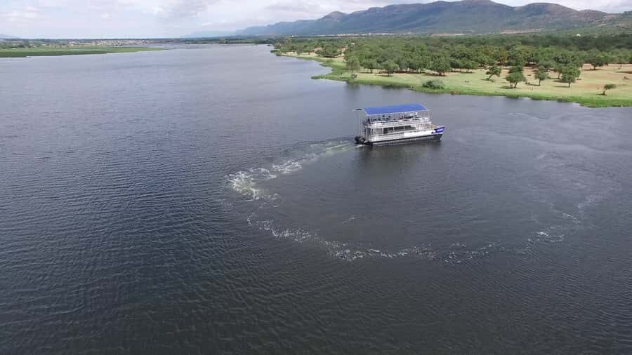 Hartbeespoort: 2-Hour Dam Cruise with South African Food - Getting started at Kommando Nek (and finding Harties Boat Company)