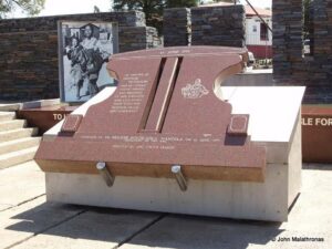Johannesburg and Soweto: Half-Day Tour - The Soweto drive: power landmarks, then the 1976 memorial
