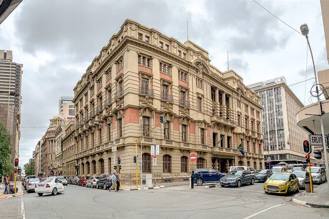 Johannesburg: City Centre Walking Tour - Beyers Naude Square and downtown power players