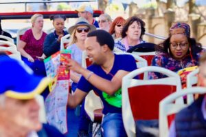Johannesburg: Hop-On Hop-Off Bus with Optional Soweto Tour - Open-top comfort with audio in 8 languages (and real-time help)