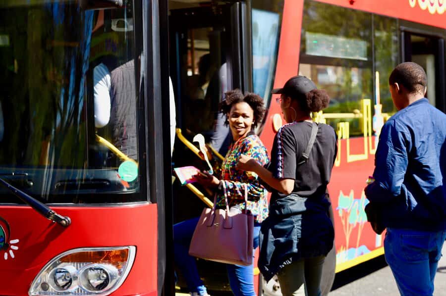 Johannesburg: Hop-On Hop-Off Bus with Optional Soweto Tour - Apartheid Museum timing: how to plan your day when it’s not included