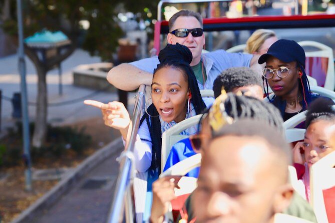 Johannesburg Hop-On Hop-Off City Tour with Soweto Option - Zoo, military museums, and the Holocaust & Genocide Centre