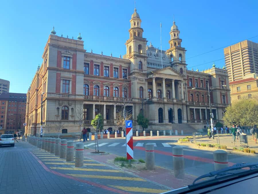 Johannesburg: Pretoria and Cullinan Diamond Mine Tour - Cullinan Diamond Mine surface tour: what you get, what you don’t
