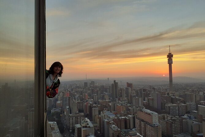 Ponte Experience - Peeking into the tower’s core: a different angle on “just a building”