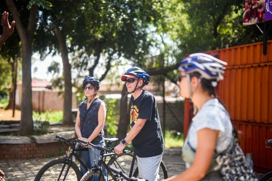 Soweto: Guided Bicycle Tour with Lunch - Tutu House and Mandela House: politics you can point to
