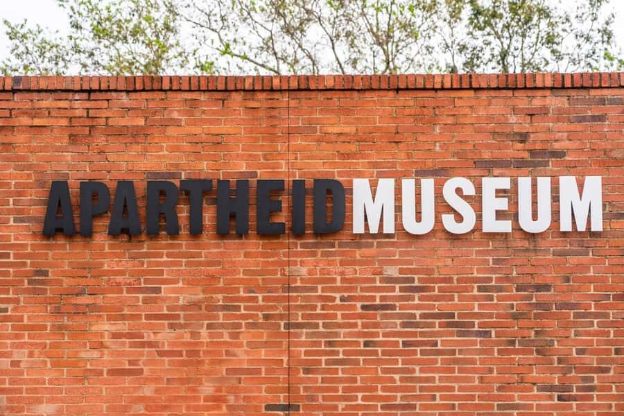 Soweto: Hop-On Hop-Off Bus, City Tour and Apartheid Museum - Soweto + Johannesburg in one day: what you’re really buying