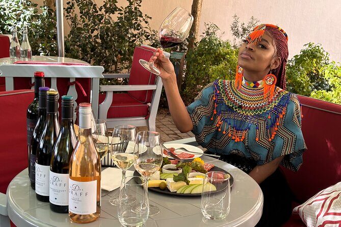 Stellenbosch & Franschhoek 20 Wine Tasting + Lunch Shared Tour - Getting there: early pickup, shared van, and how that affects your day